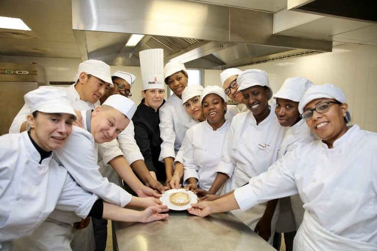 Quelles formations pour devenir manager dans la restauration ?