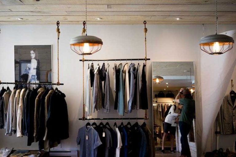 Parrainage en ligne : se lancer avec un site internet de vêtements Parrainage en ligne : se lancer avec un site internet de vêtements